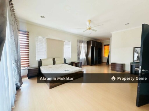 RENOVATED 2.5 Storey Semi D Puncak Bangi, Seksyen 6, Bandar Baru Bangi