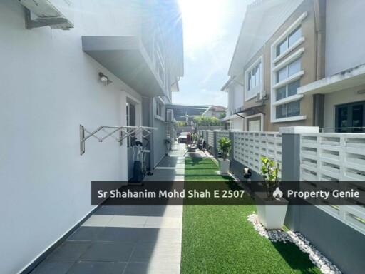 Double Storey Semi-D Anjung Suasana Bandar Seri Putra Bangi.