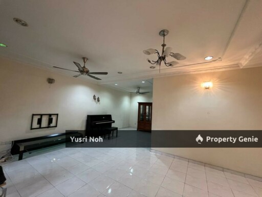 2 Storey Seksyen 7 Shah Alam - Partial Furnshed! Good Condition