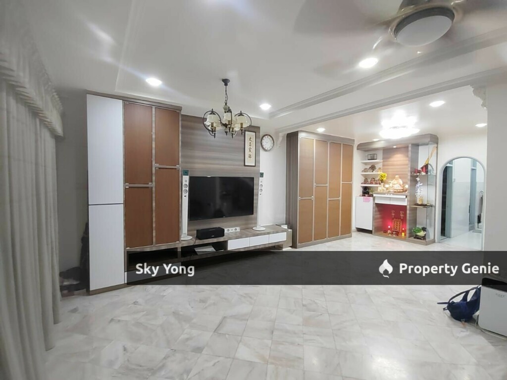 Taman mutiara 2-storey Terraced House Fully renovated For Sale