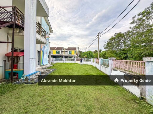 Freehold | 2 Storey CORNER LOT TAMAN SEMENYIH PARKLANDS, BERANANG