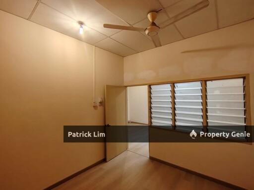 Bukit Beruang Freehold Single Storey Terrace House 4R 2B For Sale