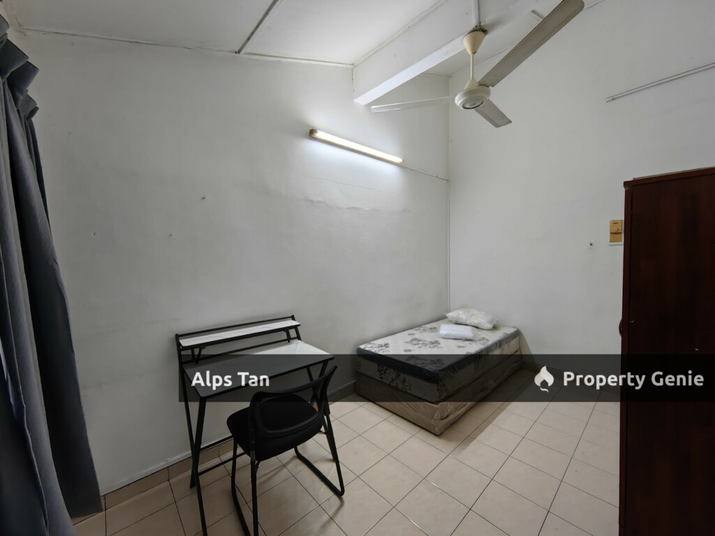 Jalan SS 15-2E Subang Jaya (Female Unit Only)