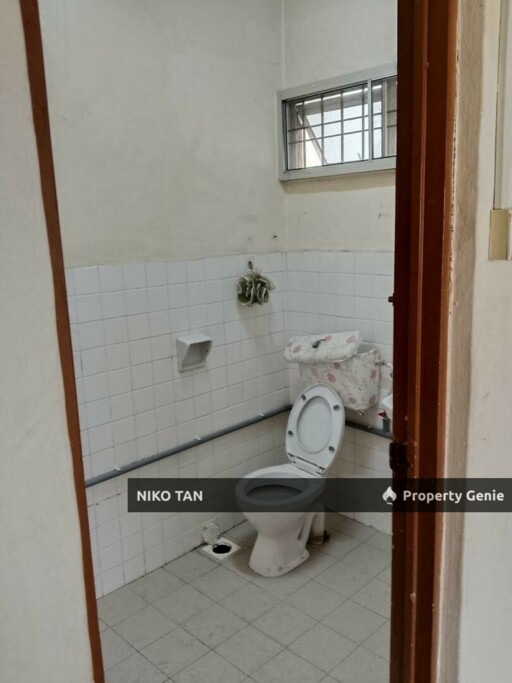Jalan Ungu Double Storey Corner Lot at Taman Pelangi For Rent