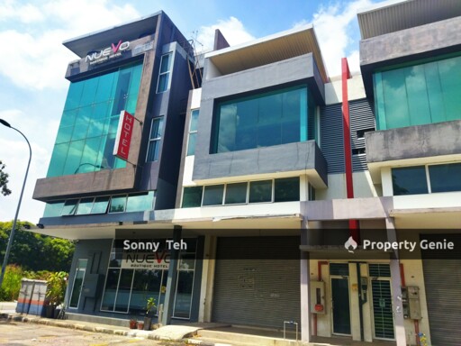 Elite 33 Signature Business Park Face KESAS Highway