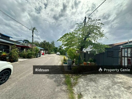 For Sale - Single Storey with Kitchen Expended