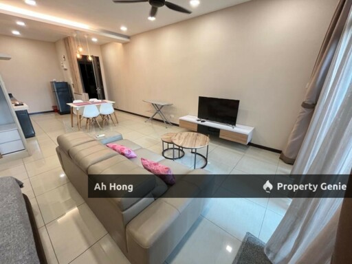 Taman Molek / Molek Regency / Studio / Fully Furnished / Renovated
