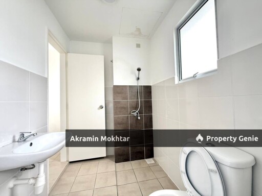 Freehold & New | Double Storey Terrace, Iringan Bayu (Aury), Seremban