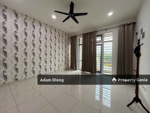 Emerald Residenz (Crown), Bandar Seri Alam, Masai