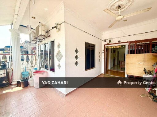 Seksyen 17, Shah Alam | 1-Storey Terrace 3 Bedrooms | RM430K - Fully Extended, Renovated and Facing North