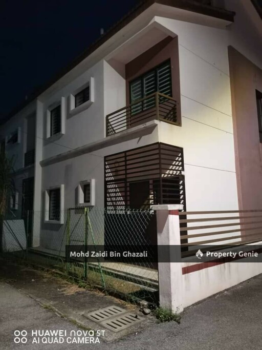 End Lot Double Storey Terrace  Saujana Klia