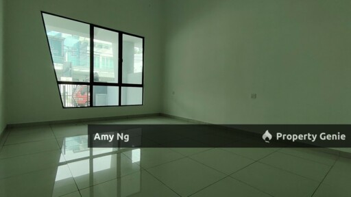 Never Occupied New Single Semi D For Sale HillView