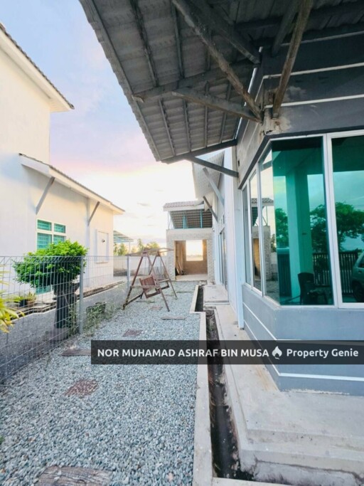 Rumah Berkembar Setingkat Taman Kubang Rotan Jaya