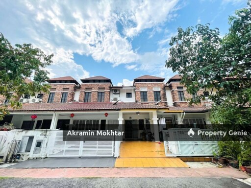 GUARDED & GATED | 2 STOREY TERRACE HOUSE @ BANDAR NUSAPUTRA, PUCHONG [Near Playground]
