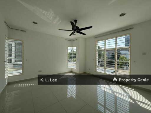 🏡 Spacious Family Home in D’Kayangan Shah Alam | RM1.2M Negotiable