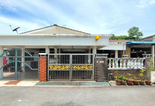 Taman Anggur Jaya