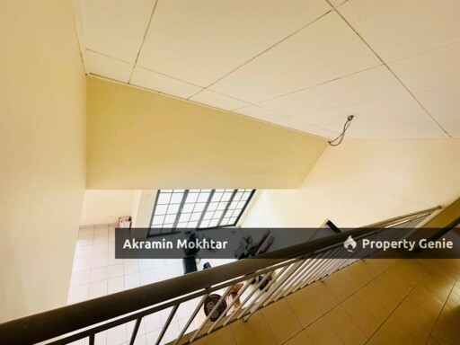 Freehold, Facing Open & Partially Furnished | 1.5 Storey Semi D Taman Desa Utama, Sg Merab, Kajang ✅