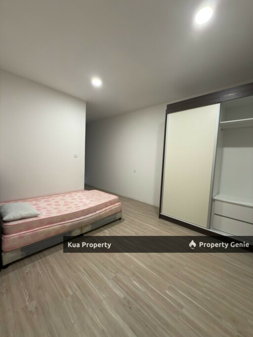 For Rent! The Podium Apartment at 3rd Mile, Opposite Aeon
