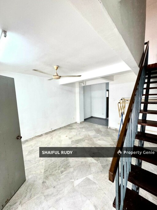 Want to Sell. 2 Storey Terrace House Taman Industri Bolton