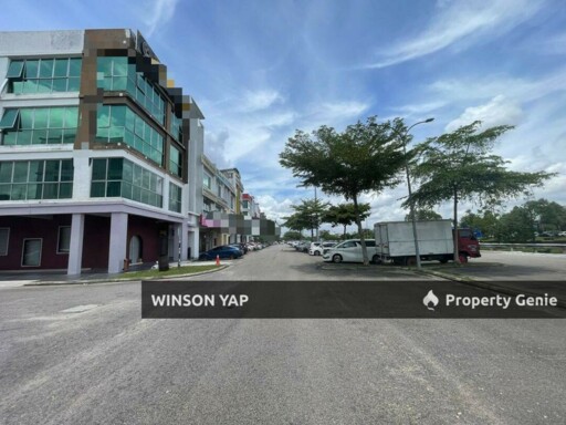 3 Storey Shop Lot Bandar Permas Jaya Masai Good Investment ROI 3.4%