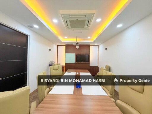 [BELOW MARKET RM3 MIL!] Bangunan Komersial 7 Tingkat Pegangan Bebas di Kg Baru KL – Peluang Pelaburan High-Yield Utama Bandaraya!