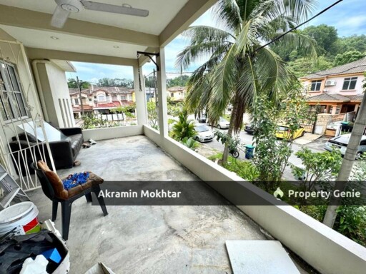 DOUBLE STOREY CORNER LOT, Taman Equine, Lestari Perdana 8 Seri Kembangan.