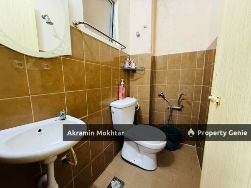 Freehold, Corner Lot & Renovated | Double Storey Terrace, Taman Idaman Murni, Salak Tinggi Sepang