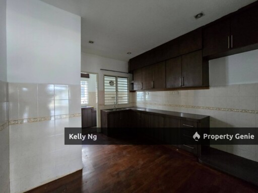 Double Sty Renovated House At Bandar Puteri Klang For Rent