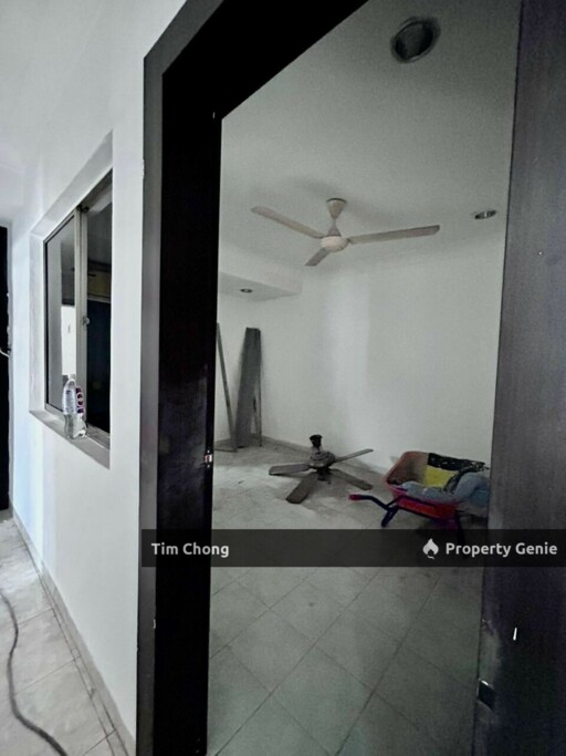 🔥【Jalan Sri Pelangi 双层角头单位 出租】🔥