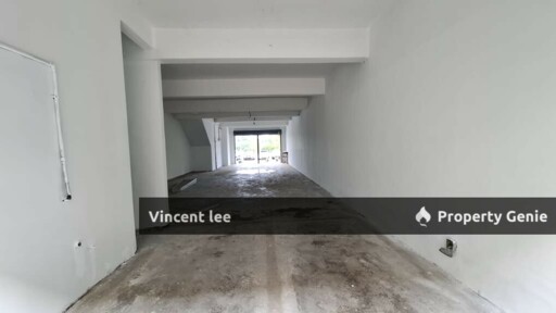 Taman Damai Utama, Bandar Kinrara, Puchong [Ground Floor Shop]  Facing Main  Road and Kinrara Residence