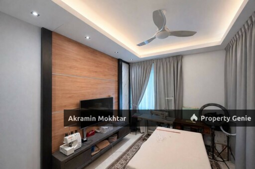 Freehold, Renovated & Partially Furnished | Double Storey Bungalow Saujana Villa, Kajang