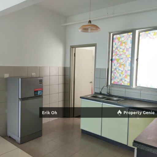 Pac One South Apartment @ Seri Kembangan FOR SALE High‑Floor Lake‑View Unit | Fully Furnished | Move‑In Ready