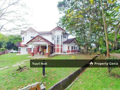 BUNGALOW DOUBLE STOREY COUNTRY HEIGHTS KAJANG