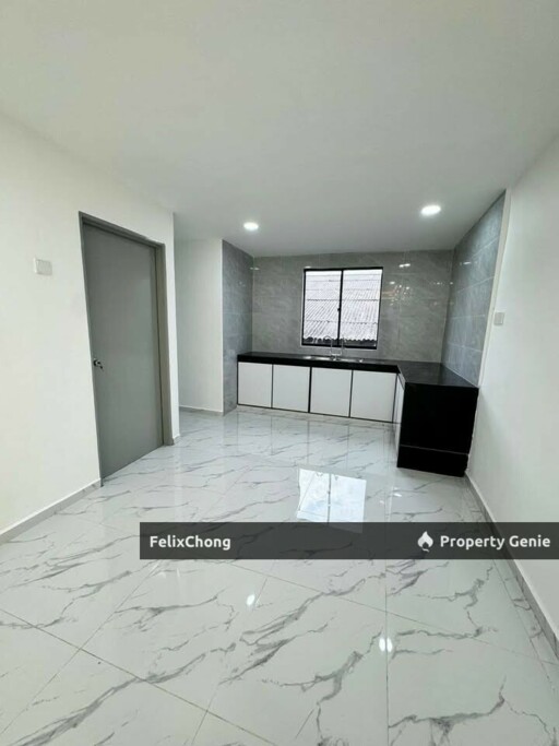 Johor Jaya 1 Sty Low Cost,Jalan Bakawali,Johor Bahru,Renovated,Extend