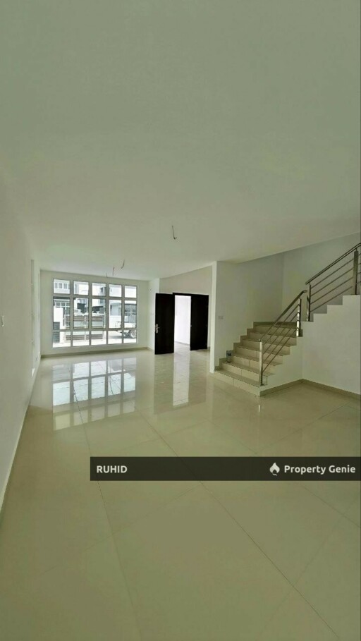 Freehold 4R4B Cluster House For Sale in Taman Bestari Indah Ulu Tiram