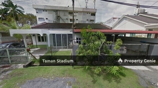 Taman Stadium