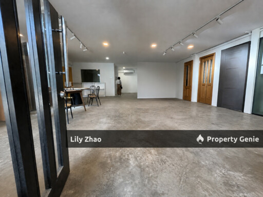 Warehouse cum Showroom cum Office hub for Rent, 11,200 sq ft📍Bundusan, Penampang, Kota Kinabalu.