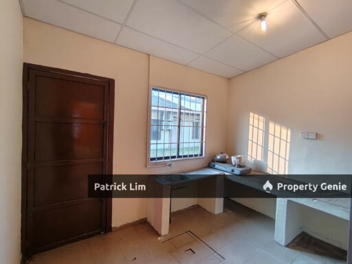 Bukit Beruang Freehold Single Storey Terrace House 4R 2B For Sale