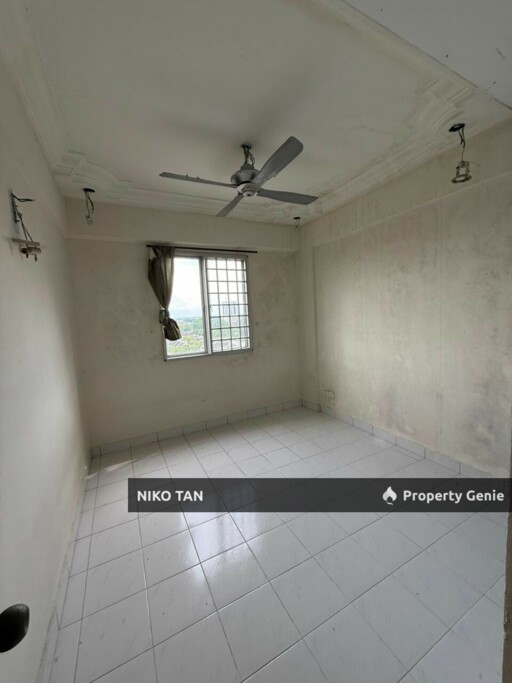 Persiaran Tanjung Apartment With 3B2B Tampoi For Sale