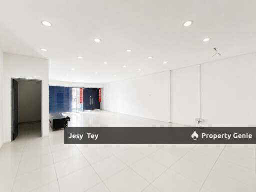 (Ground Floor) Taman Daya Shop For Rent
