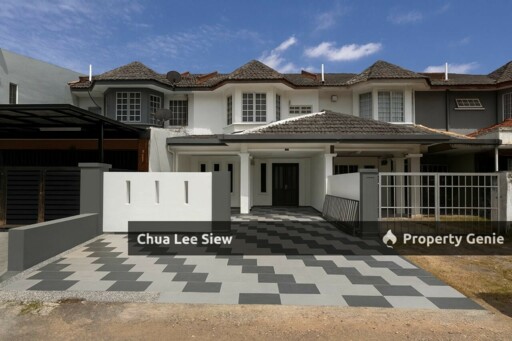 For SALE Double Storey Terrace House 📍Bandar Putra Kulai