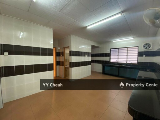 Bercham Ipoh 2 Storey semi-D Huge Size 35x100 Great Location