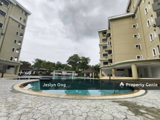 2 Bedrooms Apartment at Permas Jaya for Sale