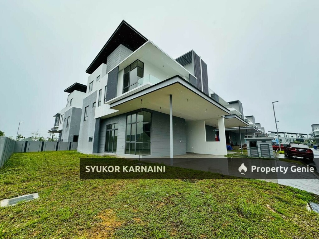 3 STOREY SEMI-D TAMAN ALAM KEMUNING, KOTA KEMUNING