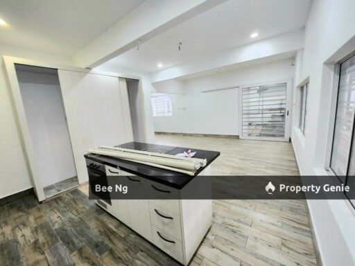 Taman Pelangi Semi-D Johor Bahru, Freehold 3780 Sqft
