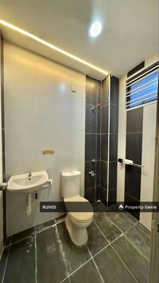 Freehold 2 Storey Terrace House Bestari Indah Lily Ulu Tiram | Fully Renovated | Gated Guarded