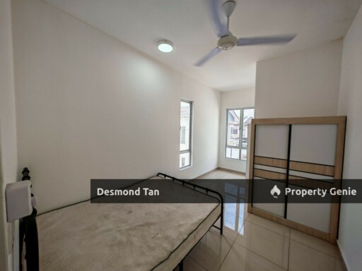 Tiara Sendayan, Sendayan,Suriaman,Seremban( End Lot )(Facing No House)