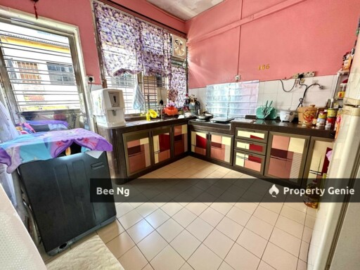 Taman Universiti / Jalan Kebangsaan / 2 Storey Terrace