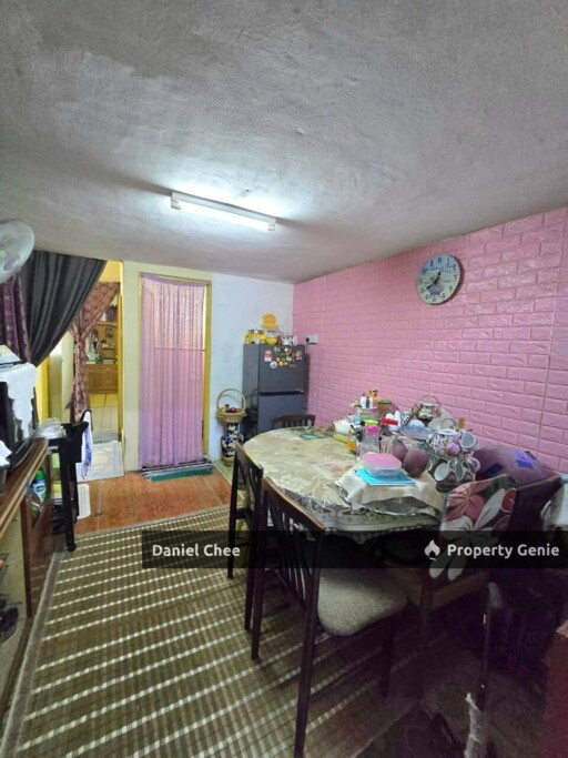 Bercham.Hot Area Single Storey Terrance House For Sale