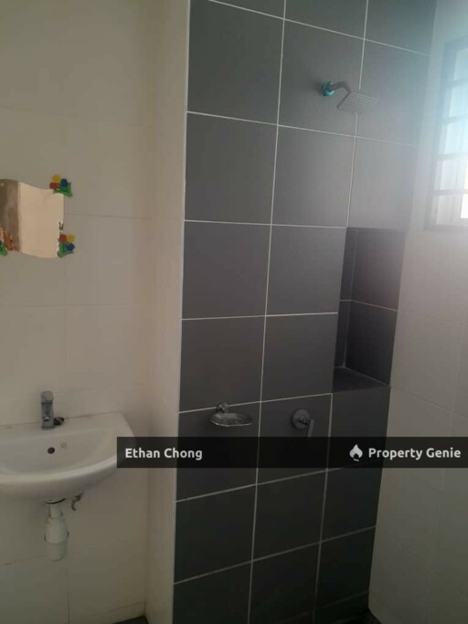 Partially Furnished 2 Storey Terrace House for Rent at Kota Bayuemas, Klang